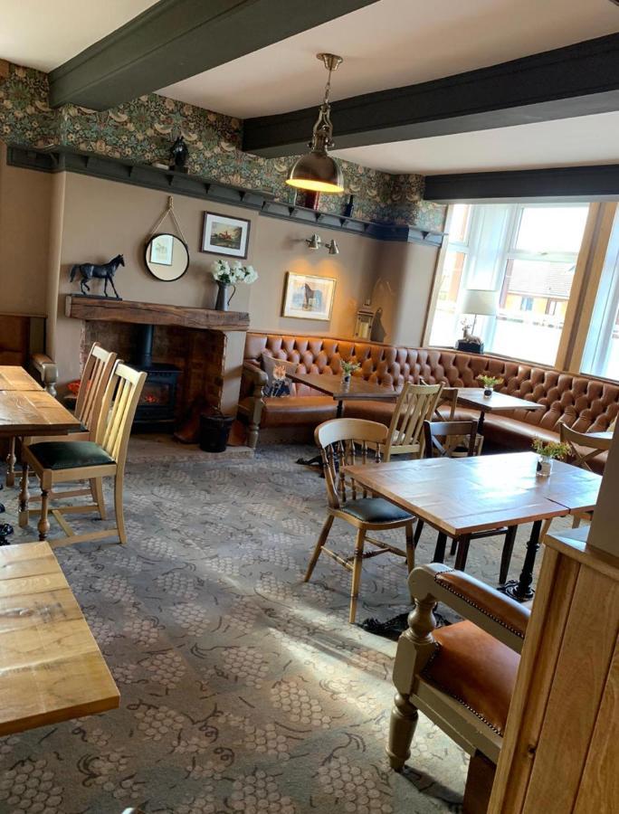 The Griffin Inn St Helens  Eksteriør billede